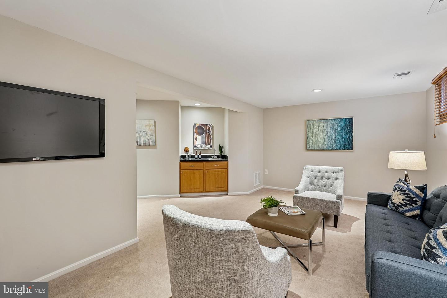 11931 SENTINEL POINT CT, RESTON, Virginia 20191, 3 Bedrooms Bedrooms, 8 Rooms Rooms,2 BathroomsBathrooms,Residential,For sale,11931 SENTINEL POINT CT,VAFX2283980 MLS # VAFX2283980