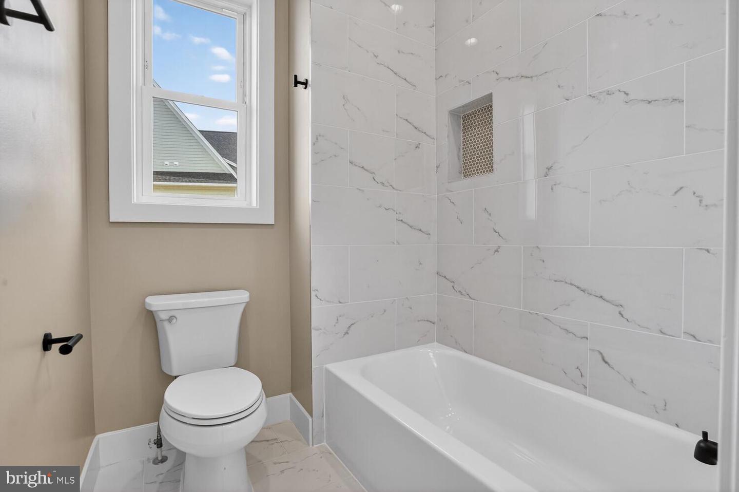 393 ROCK ISLAND RIDGE, LAKE ANNA, MINERAL, Virginia 23117, 6 Bedrooms Bedrooms, ,4 BathroomsBathrooms,Residential,For sale,393 ROCK ISLAND RIDGE, LAKE ANNA,VALA2009244 MLS # VALA2009244 393 ROCK ISLAND RIDGE, LAKE ANNA, MINERAL, Virginia 23117, 6 Bedrooms Bedrooms, ,4 BathroomsBathrooms,Residential,For sale,393 ROCK ISLAND RIDGE, LAKE ANNA,VALA2009244 MLS # VALA2009244