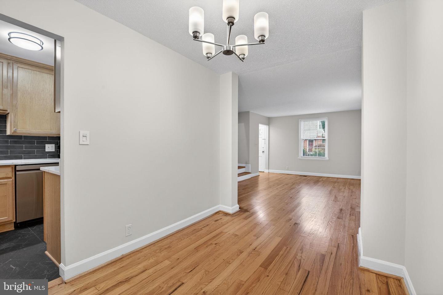 3495 S WAKEFIELD ST, ARLINGTON, Virginia 22206, 1 Bedroom Bedrooms, 8 Rooms Rooms,2 BathroomsBathrooms,Residential,For sale,3495 S WAKEFIELD ST,VAAR2068420 MLS # VAAR2068420 3495 S WAKEFIELD ST, ARLINGTON, Virginia 22206, 1 Bedroom Bedrooms, 8 Rooms Rooms,2 BathroomsBathrooms,Residential,For sale,3495 S WAKEFIELD ST,VAAR2068420 MLS # VAAR2068420