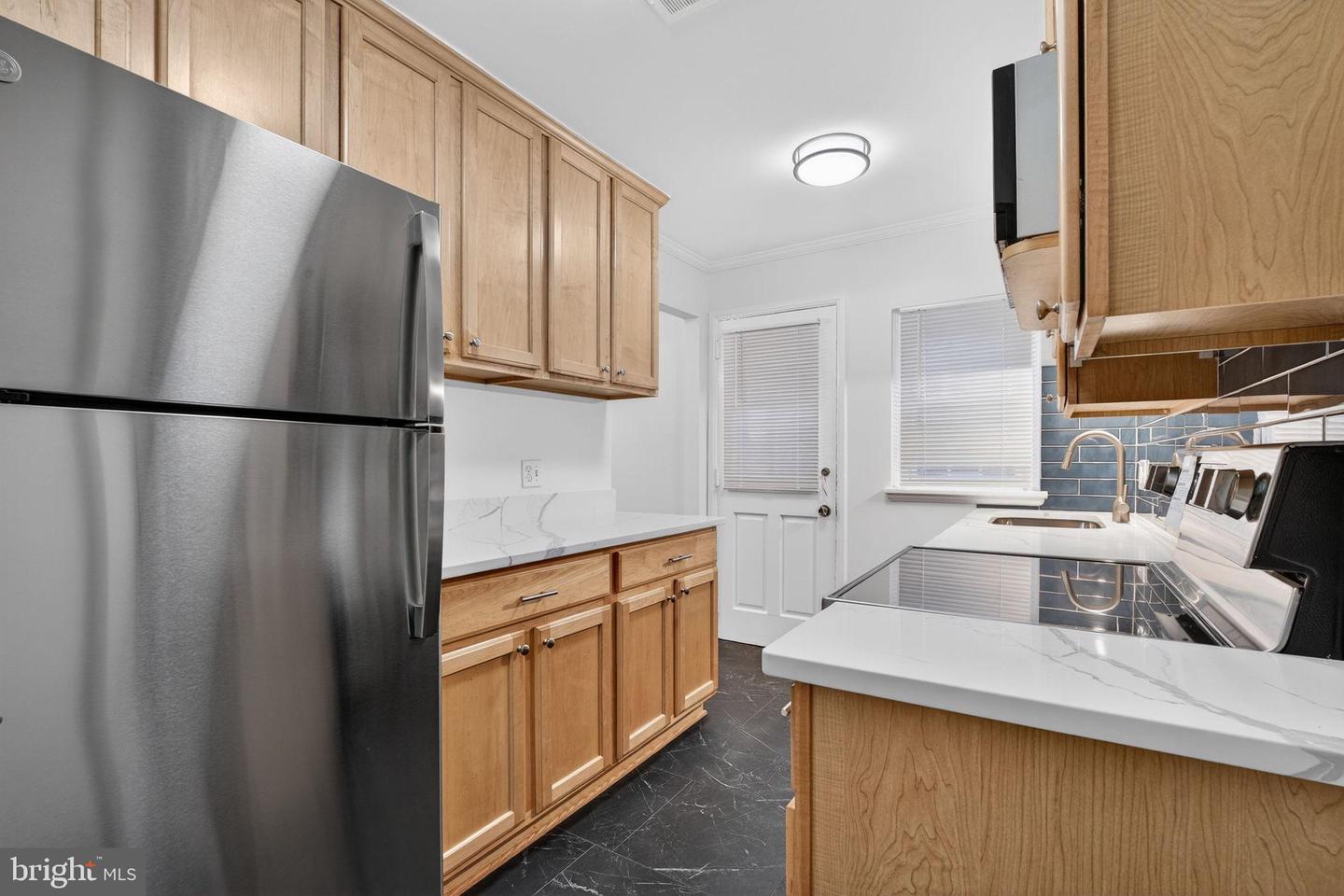 3495 S WAKEFIELD ST, ARLINGTON, Virginia 22206, 1 Bedroom Bedrooms, 8 Rooms Rooms,2 BathroomsBathrooms,Residential,For sale,3495 S WAKEFIELD ST,VAAR2068420 MLS # VAAR2068420 3495 S WAKEFIELD ST, ARLINGTON, Virginia 22206, 1 Bedroom Bedrooms, 8 Rooms Rooms,2 BathroomsBathrooms,Residential,For sale,3495 S WAKEFIELD ST,VAAR2068420 MLS # VAAR2068420