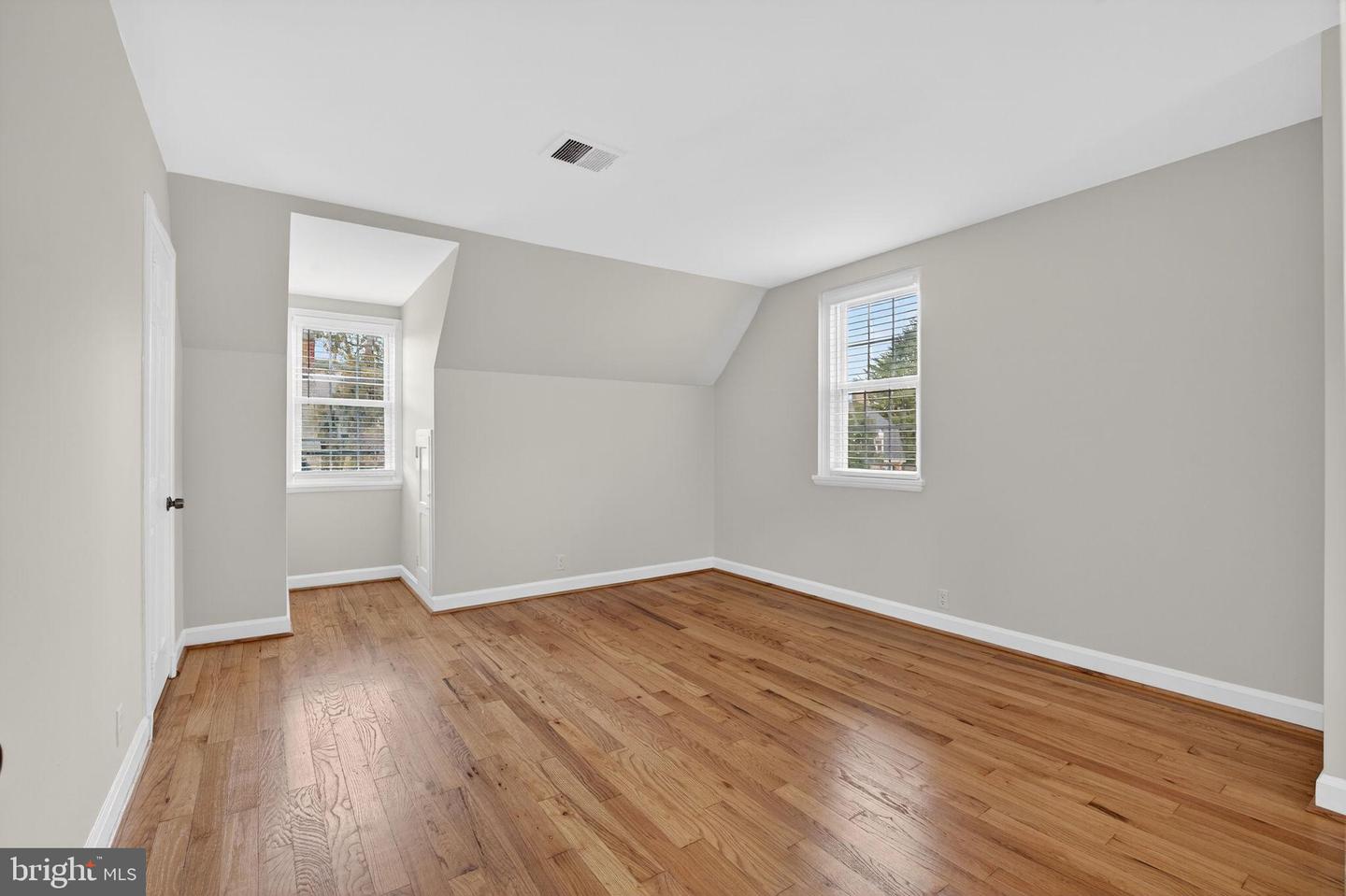 3495 S WAKEFIELD ST, ARLINGTON, Virginia 22206, 1 Bedroom Bedrooms, 8 Rooms Rooms,2 BathroomsBathrooms,Residential,For sale,3495 S WAKEFIELD ST,VAAR2068420 MLS # VAAR2068420 3495 S WAKEFIELD ST, ARLINGTON, Virginia 22206, 1 Bedroom Bedrooms, 8 Rooms Rooms,2 BathroomsBathrooms,Residential,For sale,3495 S WAKEFIELD ST,VAAR2068420 MLS # VAAR2068420