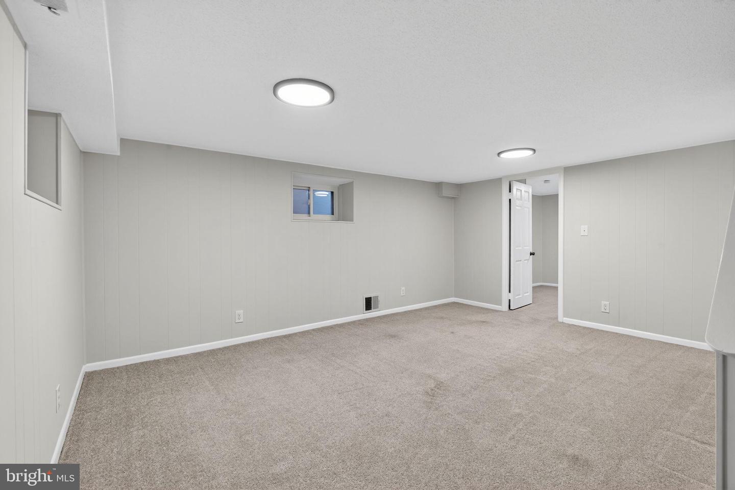 3495 S WAKEFIELD ST, ARLINGTON, Virginia 22206, 1 Bedroom Bedrooms, 8 Rooms Rooms,2 BathroomsBathrooms,Residential,For sale,3495 S WAKEFIELD ST,VAAR2068420 MLS # VAAR2068420 3495 S WAKEFIELD ST, ARLINGTON, Virginia 22206, 1 Bedroom Bedrooms, 8 Rooms Rooms,2 BathroomsBathrooms,Residential,For sale,3495 S WAKEFIELD ST,VAAR2068420 MLS # VAAR2068420