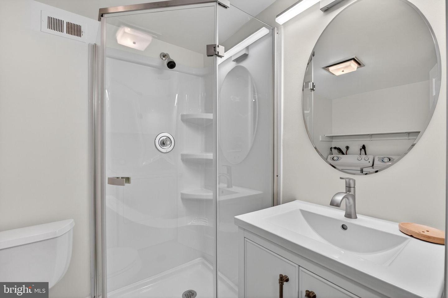 3495 S WAKEFIELD ST, ARLINGTON, Virginia 22206, 1 Bedroom Bedrooms, 8 Rooms Rooms,2 BathroomsBathrooms,Residential,For sale,3495 S WAKEFIELD ST,VAAR2068420 MLS # VAAR2068420 3495 S WAKEFIELD ST, ARLINGTON, Virginia 22206, 1 Bedroom Bedrooms, 8 Rooms Rooms,2 BathroomsBathrooms,Residential,For sale,3495 S WAKEFIELD ST,VAAR2068420 MLS # VAAR2068420