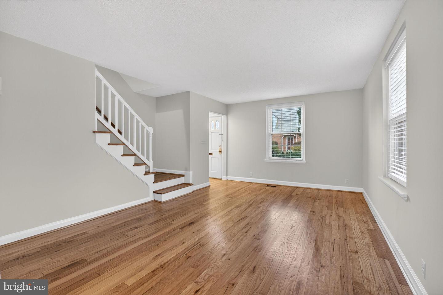 3495 S WAKEFIELD ST, ARLINGTON, Virginia 22206, 1 Bedroom Bedrooms, 8 Rooms Rooms,2 BathroomsBathrooms,Residential,For sale,3495 S WAKEFIELD ST,VAAR2068420 MLS # VAAR2068420 3495 S WAKEFIELD ST, ARLINGTON, Virginia 22206, 1 Bedroom Bedrooms, 8 Rooms Rooms,2 BathroomsBathrooms,Residential,For sale,3495 S WAKEFIELD ST,VAAR2068420 MLS # VAAR2068420