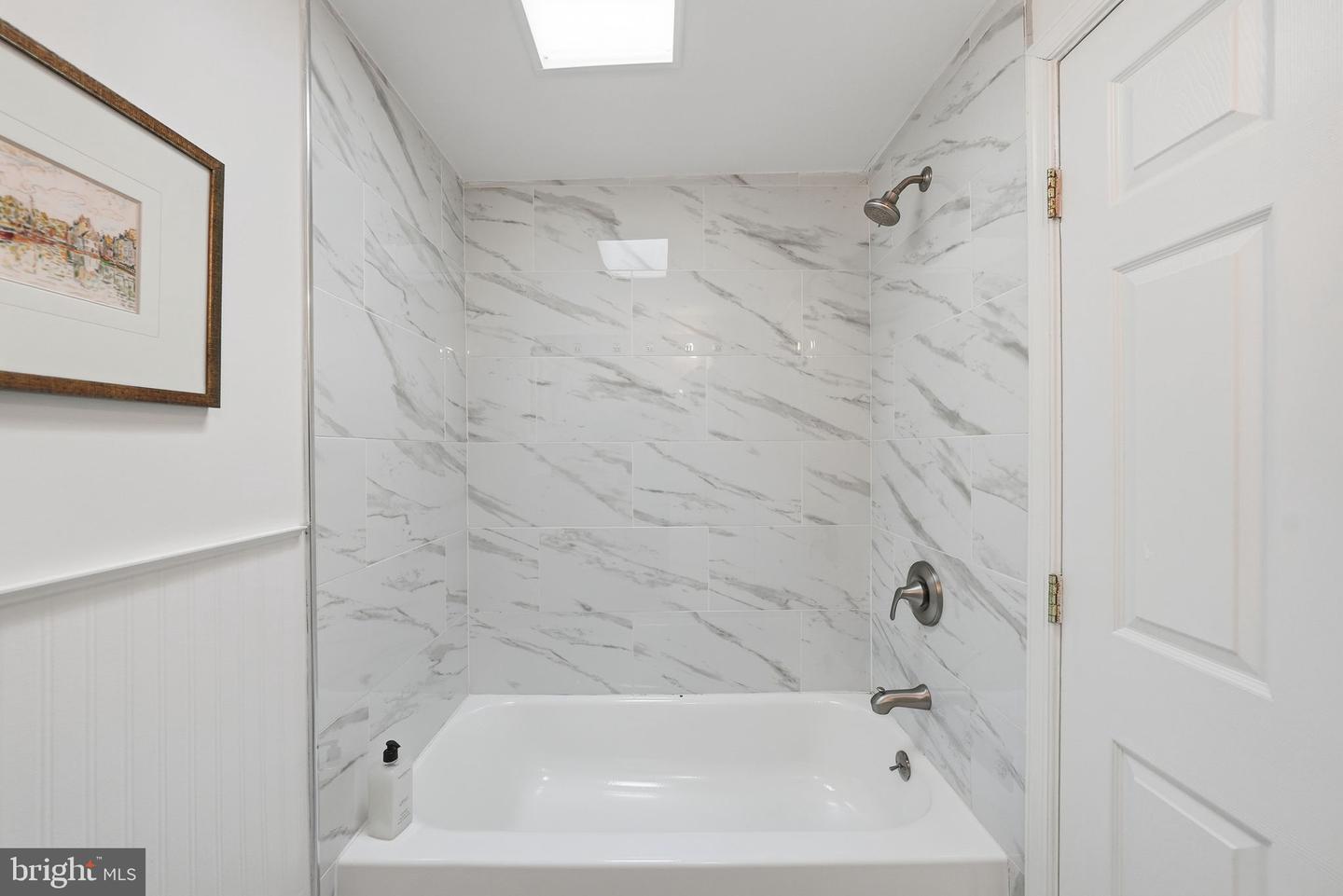 602 N ALFRED ST, ALEXANDRIA, Virginia 22314, 2 Bedrooms Bedrooms, ,2 BathroomsBathrooms,Residential,For sale,602 N ALFRED ST,VAAX2053760 MLS # VAAX2053760