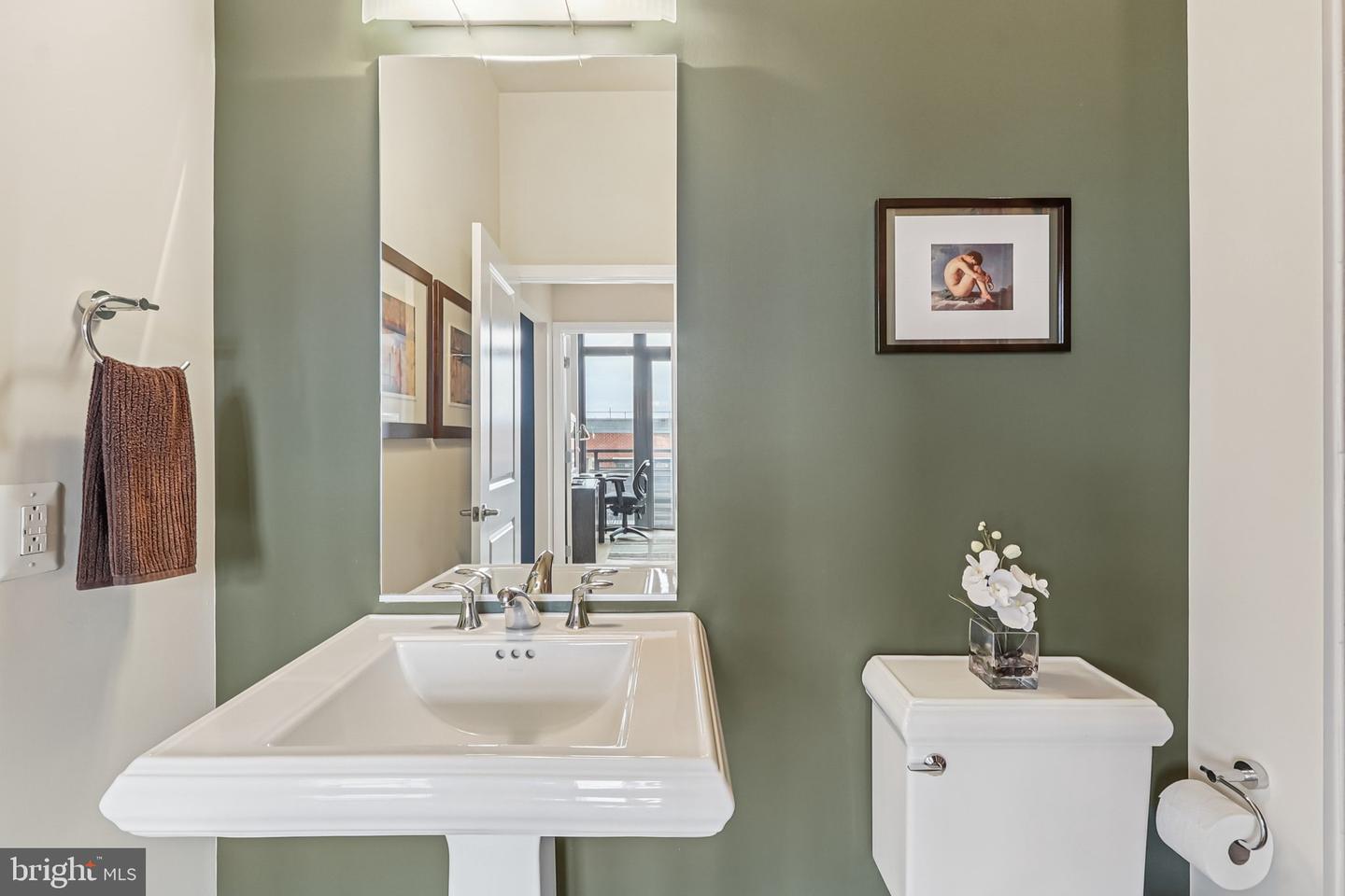 520 JOHN CARLYLE ST #432, ALEXANDRIA, Virginia 22314, 2 Bedrooms Bedrooms, ,2 BathroomsBathrooms,Residential,For sale,520 JOHN CARLYLE ST #432,VAAX2053902 MLS # VAAX2053902 520 JOHN CARLYLE ST #432, ALEXANDRIA, Virginia 22314, 2 Bedrooms Bedrooms, ,2 BathroomsBathrooms,Residential,For sale,520 JOHN CARLYLE ST #432,VAAX2053902 MLS # VAAX2053902