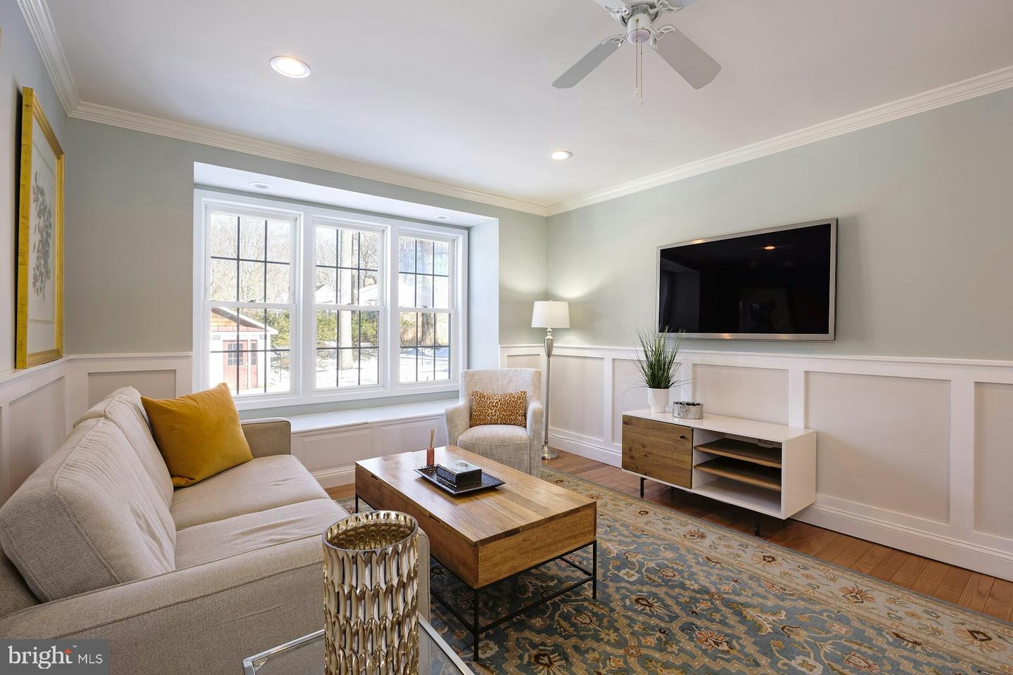 8612 MCHENRY ST, VIENNA, Virginia 22180, 4 Bedrooms Bedrooms, ,2 BathroomsBathrooms,Residential,For sale,8612 MCHENRY ST,VAFX2289568 MLS # VAFX2289568