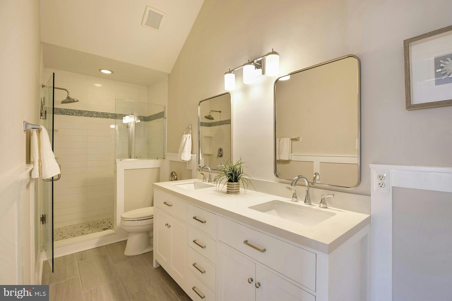 8612 MCHENRY ST, VIENNA, Virginia 22180, 4 Bedrooms Bedrooms, ,2 BathroomsBathrooms,Residential,For sale,8612 MCHENRY ST,VAFX2289568 MLS # VAFX2289568