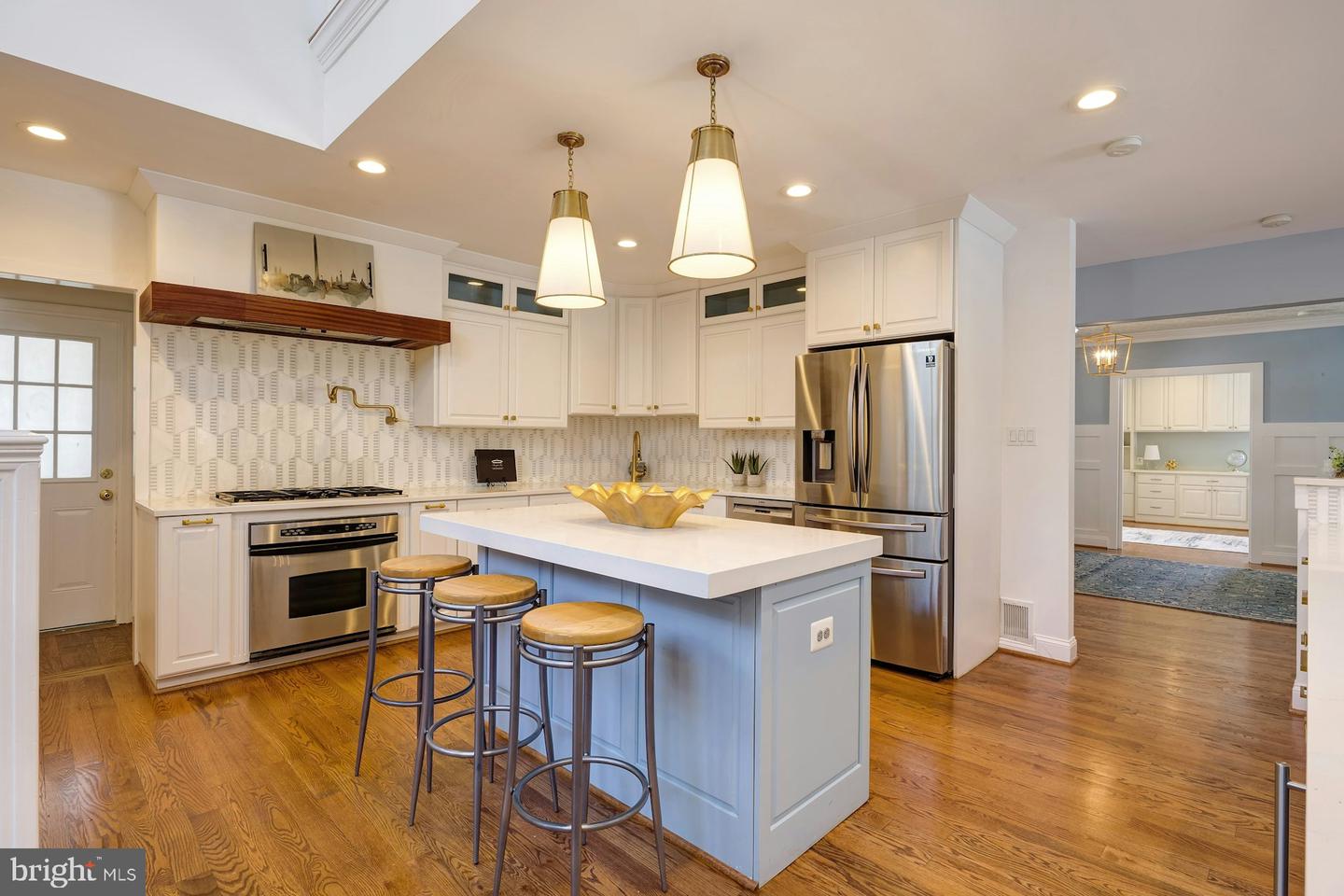 8612 MCHENRY ST, VIENNA, Virginia 22180, 4 Bedrooms Bedrooms, ,2 BathroomsBathrooms,Residential,For sale,8612 MCHENRY ST,VAFX2289568 MLS # VAFX2289568