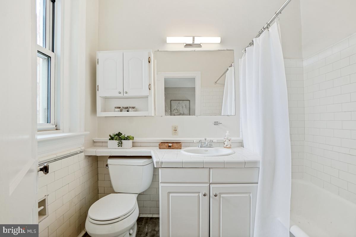 1954 COLUMBIA RD NW #308, WASHINGTON, District Of Columbia 20009, ,1 BathroomBathrooms,Residential,For sale,1954 COLUMBIA RD NW #308,DCDC2245156 MLS # DCDC2245156