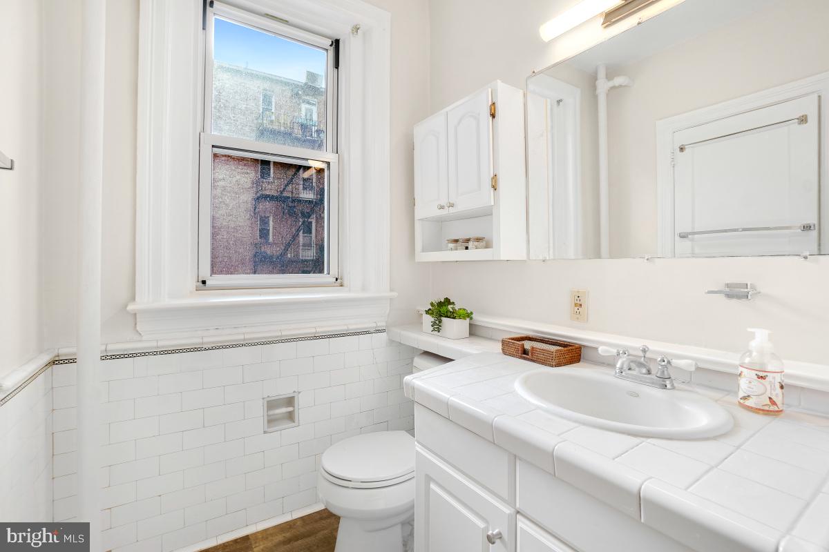 1954 COLUMBIA RD NW #308, WASHINGTON, District Of Columbia 20009, ,1 BathroomBathrooms,Residential,For sale,1954 COLUMBIA RD NW #308,DCDC2245156 MLS # DCDC2245156