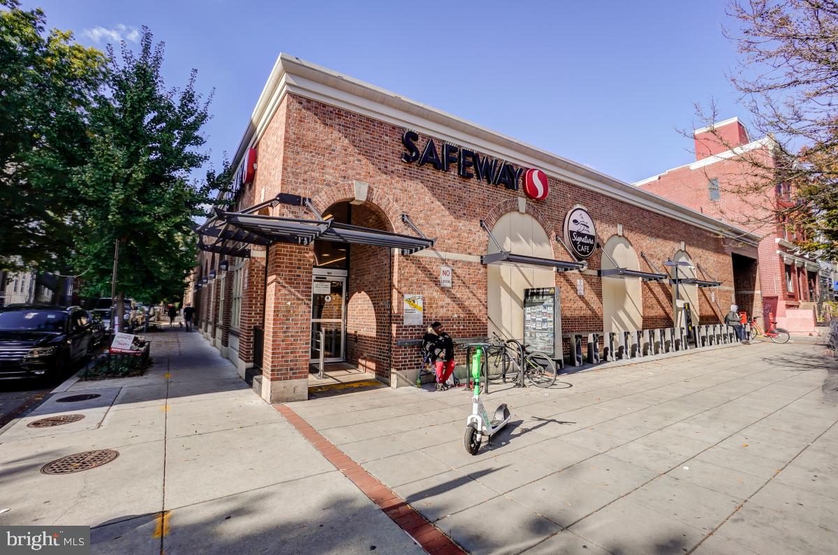 1954 COLUMBIA RD NW #308, WASHINGTON, District Of Columbia 20009, ,1 BathroomBathrooms,Residential,For sale,1954 COLUMBIA RD NW #308,DCDC2245156 MLS # DCDC2245156