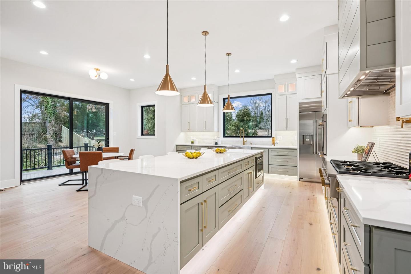 6707 HALLWOOD AVE, FALLS CHURCH, Virginia 22046, 6 Bedrooms Bedrooms, ,6 BathroomsBathrooms,Residential,For sale,6707 HALLWOOD AVE,VAFX2290406 MLS # VAFX2290406 6707 HALLWOOD AVE, FALLS CHURCH, Virginia 22046, 6 Bedrooms Bedrooms, ,6 BathroomsBathrooms,Residential,For sale,6707 HALLWOOD AVE,VAFX2290406 MLS # VAFX2290406