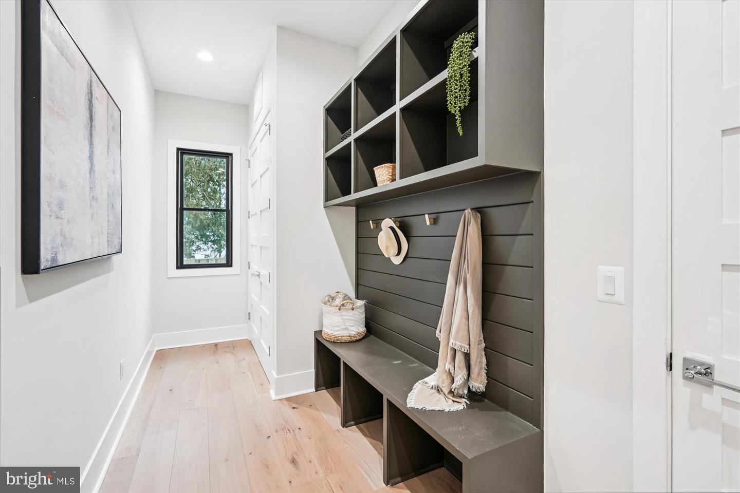 6707 HALLWOOD AVE, FALLS CHURCH, Virginia 22046, 6 Bedrooms Bedrooms, ,6 BathroomsBathrooms,Residential,For sale,6707 HALLWOOD AVE,VAFX2290406 MLS # VAFX2290406 6707 HALLWOOD AVE, FALLS CHURCH, Virginia 22046, 6 Bedrooms Bedrooms, ,6 BathroomsBathrooms,Residential,For sale,6707 HALLWOOD AVE,VAFX2290406 MLS # VAFX2290406