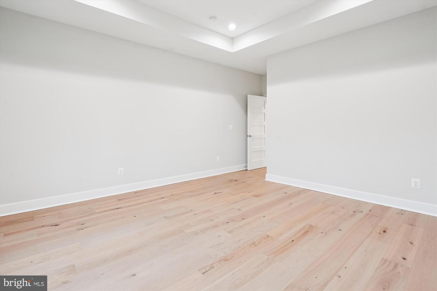 6707 HALLWOOD AVE, FALLS CHURCH, Virginia 22046, 6 Bedrooms Bedrooms, ,6 BathroomsBathrooms,Residential,For sale,6707 HALLWOOD AVE,VAFX2290406 MLS # VAFX2290406 6707 HALLWOOD AVE, FALLS CHURCH, Virginia 22046, 6 Bedrooms Bedrooms, ,6 BathroomsBathrooms,Residential,For sale,6707 HALLWOOD AVE,VAFX2290406 MLS # VAFX2290406