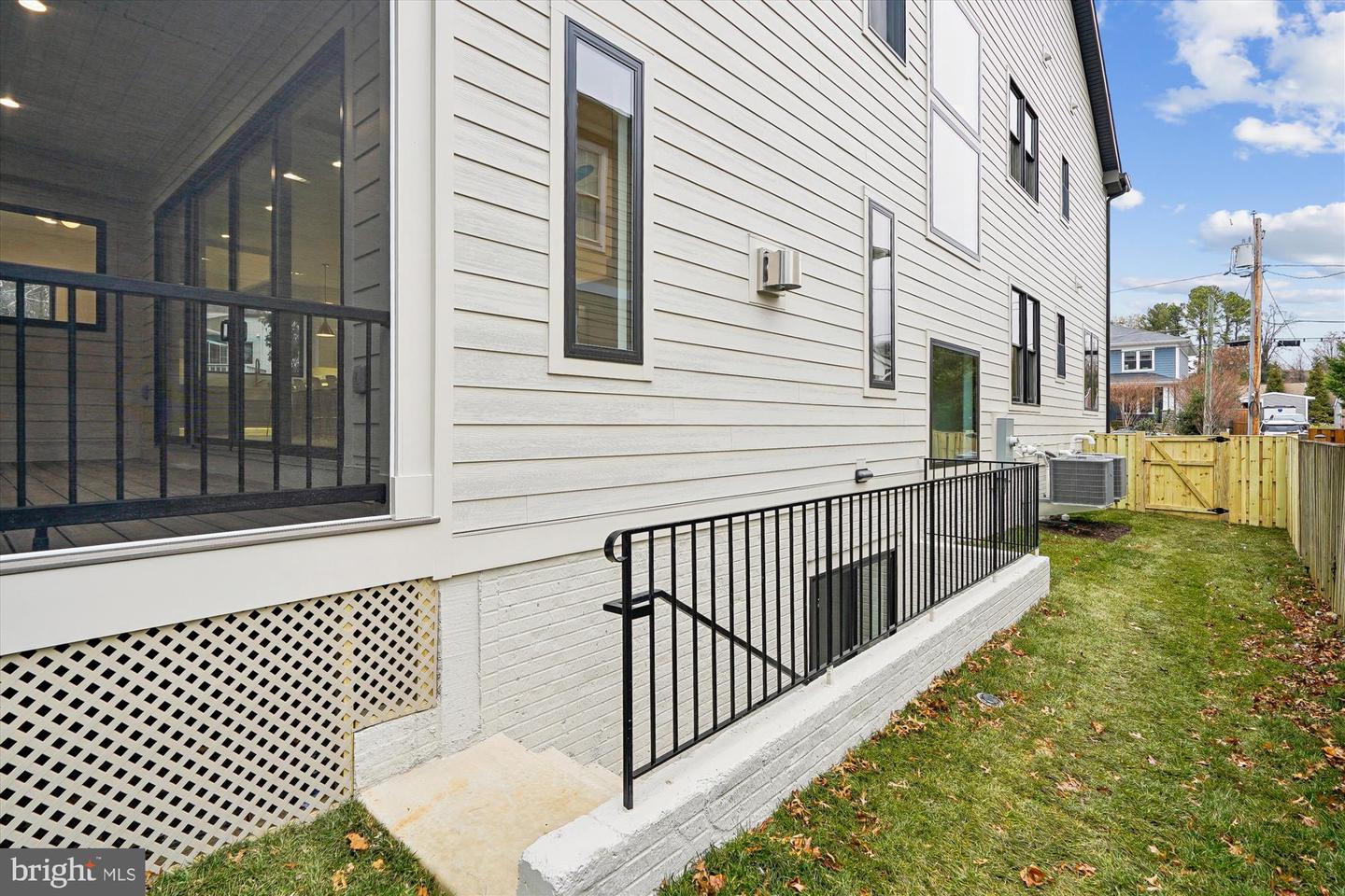 6707 HALLWOOD AVE, FALLS CHURCH, Virginia 22046, 6 Bedrooms Bedrooms, ,6 BathroomsBathrooms,Residential,For sale,6707 HALLWOOD AVE,VAFX2290406 MLS # VAFX2290406 6707 HALLWOOD AVE, FALLS CHURCH, Virginia 22046, 6 Bedrooms Bedrooms, ,6 BathroomsBathrooms,Residential,For sale,6707 HALLWOOD AVE,VAFX2290406 MLS # VAFX2290406