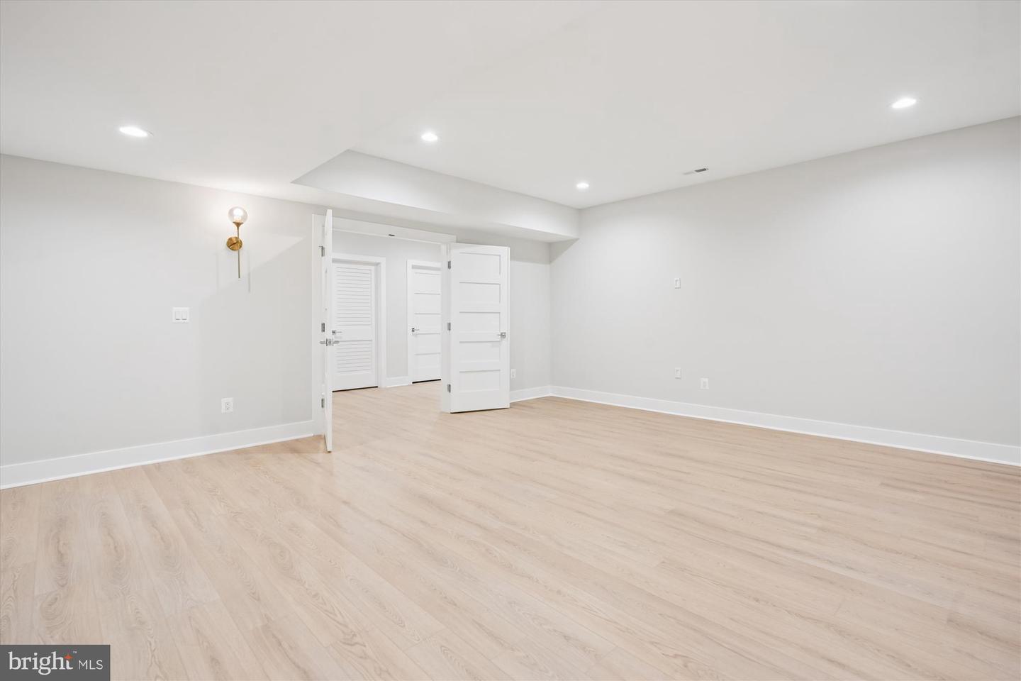 6707 HALLWOOD AVE, FALLS CHURCH, Virginia 22046, 6 Bedrooms Bedrooms, ,6 BathroomsBathrooms,Residential,For sale,6707 HALLWOOD AVE,VAFX2290406 MLS # VAFX2290406 6707 HALLWOOD AVE, FALLS CHURCH, Virginia 22046, 6 Bedrooms Bedrooms, ,6 BathroomsBathrooms,Residential,For sale,6707 HALLWOOD AVE,VAFX2290406 MLS # VAFX2290406