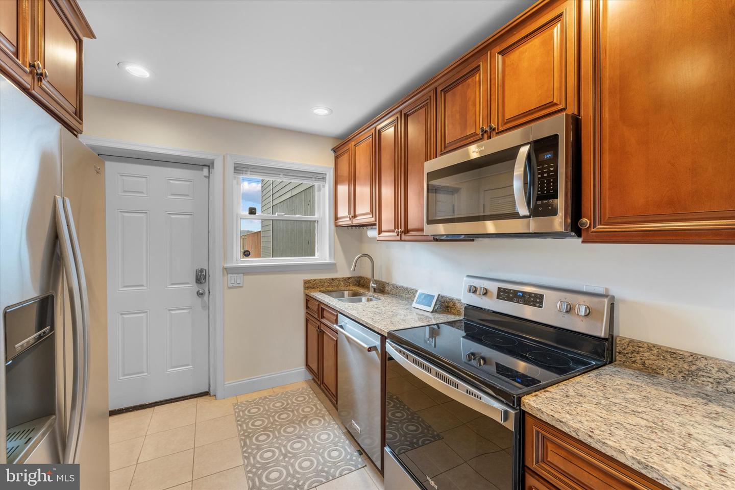 1527 K ST SE, WASHINGTON, District Of Columbia 20003, 2 Bedrooms Bedrooms, ,1 BathroomBathrooms,Residential,For sale,1527 K ST SE,DCDC2245656 MLS # DCDC2245656