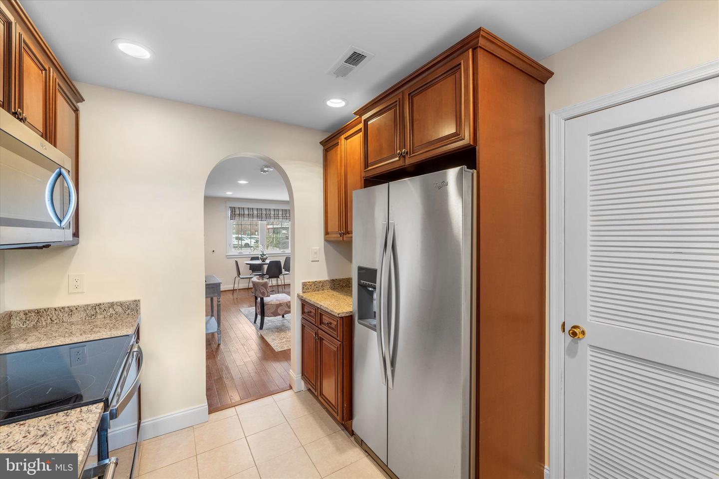 1527 K ST SE, WASHINGTON, District Of Columbia 20003, 2 Bedrooms Bedrooms, ,1 BathroomBathrooms,Residential,For sale,1527 K ST SE,DCDC2245656 MLS # DCDC2245656