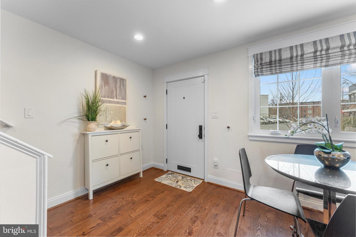 1527 K ST SE, WASHINGTON, District Of Columbia 20003, 2 Bedrooms Bedrooms, ,1 BathroomBathrooms,Residential,For sale,1527 K ST SE,DCDC2245656 MLS # DCDC2245656