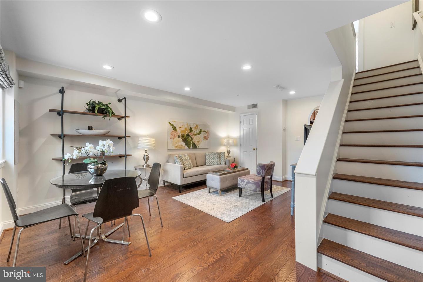 1527 K ST SE, WASHINGTON, District Of Columbia 20003, 2 Bedrooms Bedrooms, ,1 BathroomBathrooms,Residential,For sale,1527 K ST SE,DCDC2245656 MLS # DCDC2245656