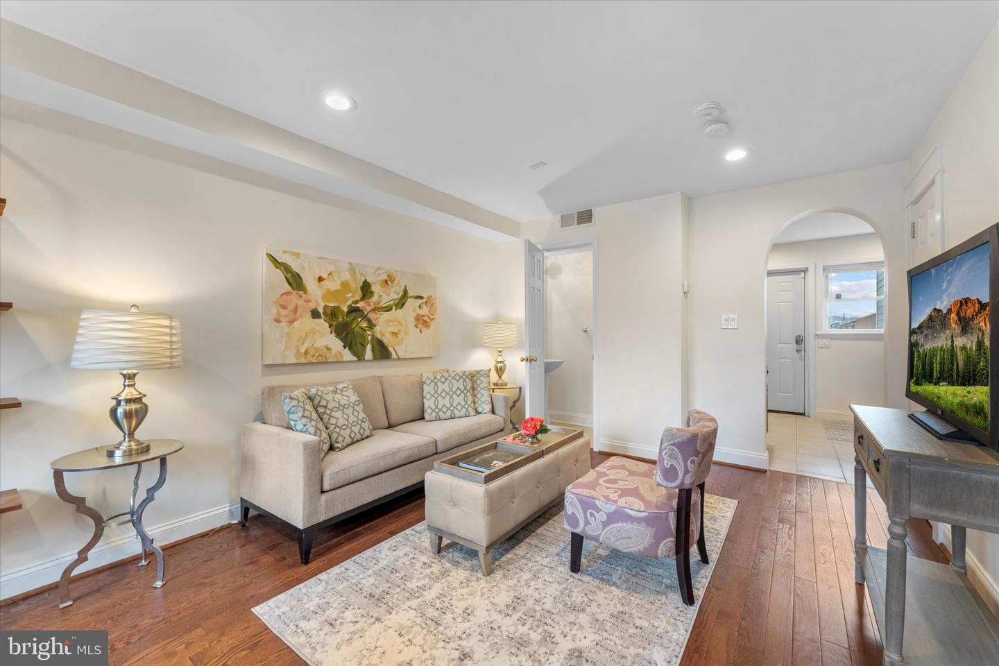 1527 K ST SE, WASHINGTON, District Of Columbia 20003, 2 Bedrooms Bedrooms, ,1 BathroomBathrooms,Residential,For sale,1527 K ST SE,DCDC2245656 MLS # DCDC2245656