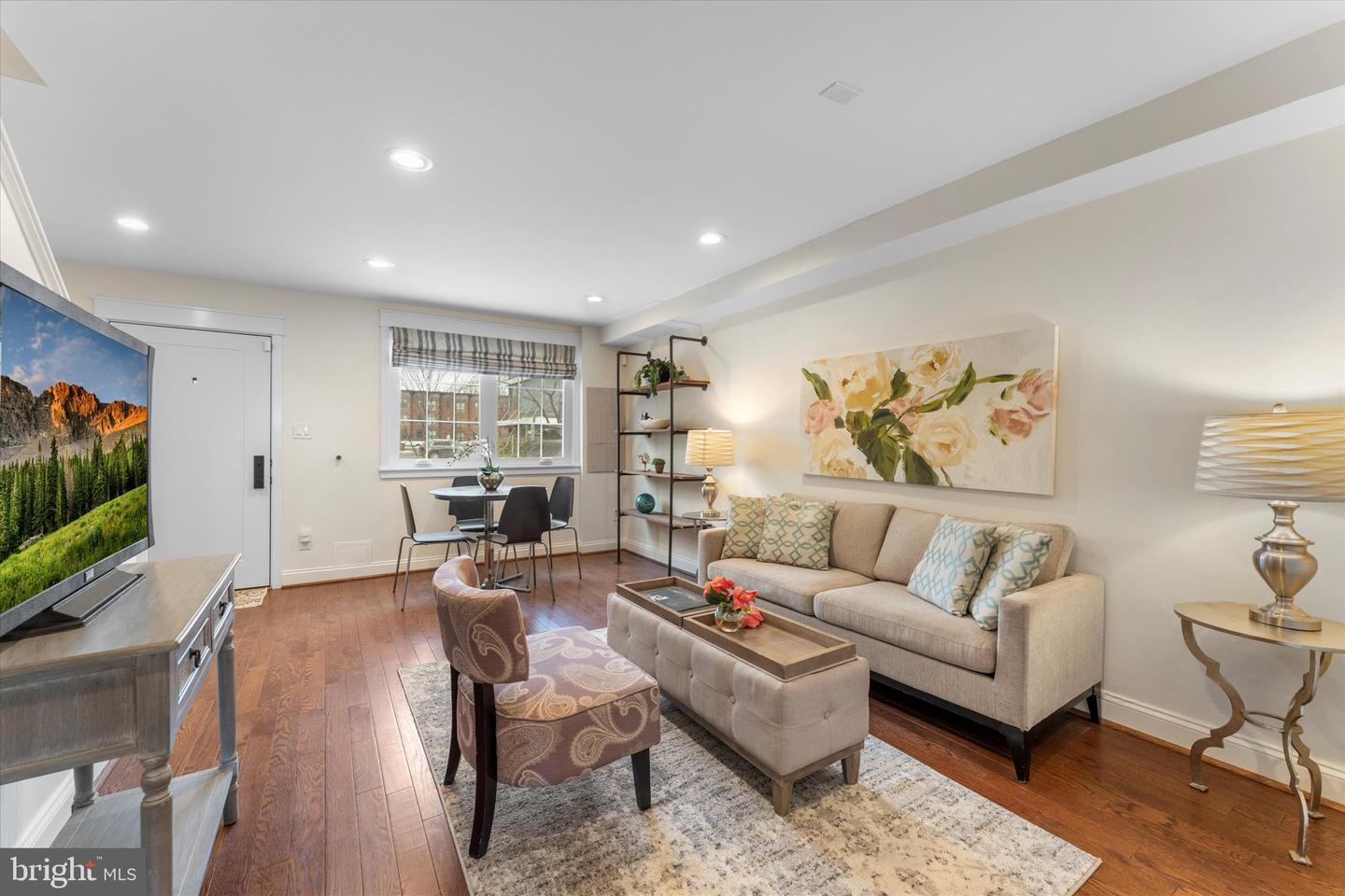 1527 K ST SE, WASHINGTON, District Of Columbia 20003, 2 Bedrooms Bedrooms, ,1 BathroomBathrooms,Residential,For sale,1527 K ST SE,DCDC2245656 MLS # DCDC2245656