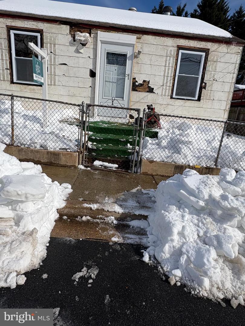 1737 N CULPEPER ST, ARLINGTON, Virginia 22207, 2 Bedrooms Bedrooms, 3 Rooms Rooms,1 BathroomBathrooms,Residential,For sale,1737 N CULPEPER ST,VAAR2068824 MLS # VAAR2068824