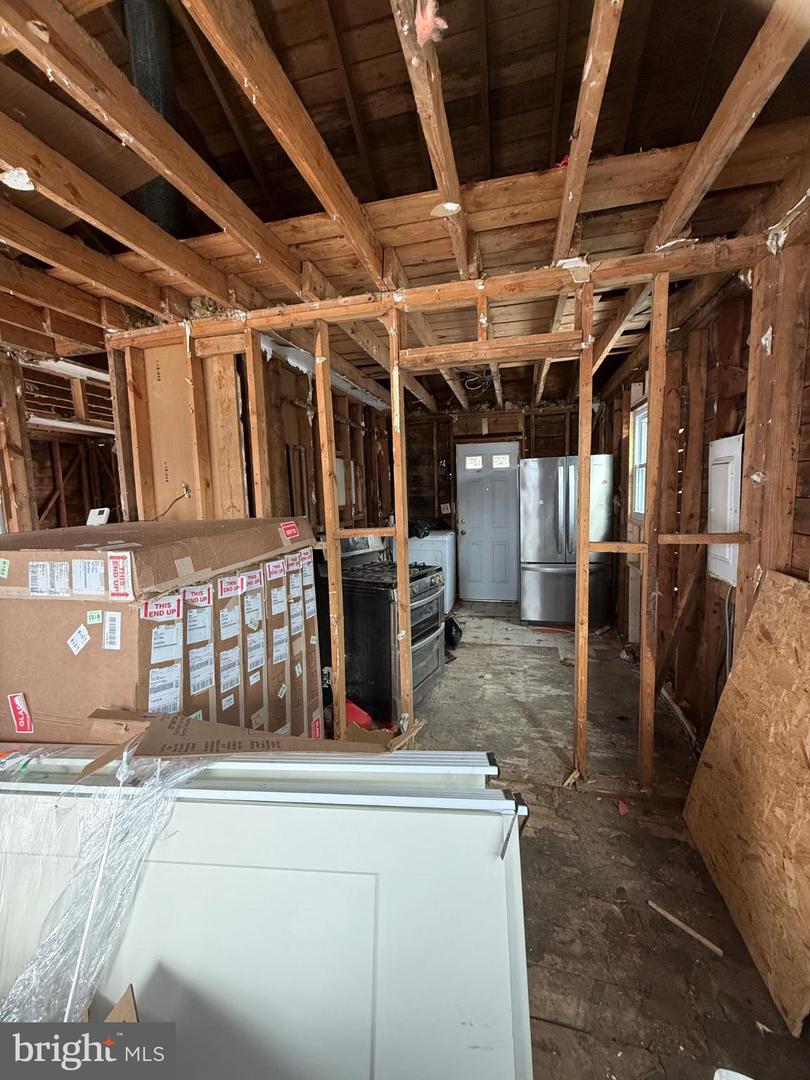 1737 N CULPEPER ST, ARLINGTON, Virginia 22207, 2 Bedrooms Bedrooms, 3 Rooms Rooms,1 BathroomBathrooms,Residential,For sale,1737 N CULPEPER ST,VAAR2068824 MLS # VAAR2068824