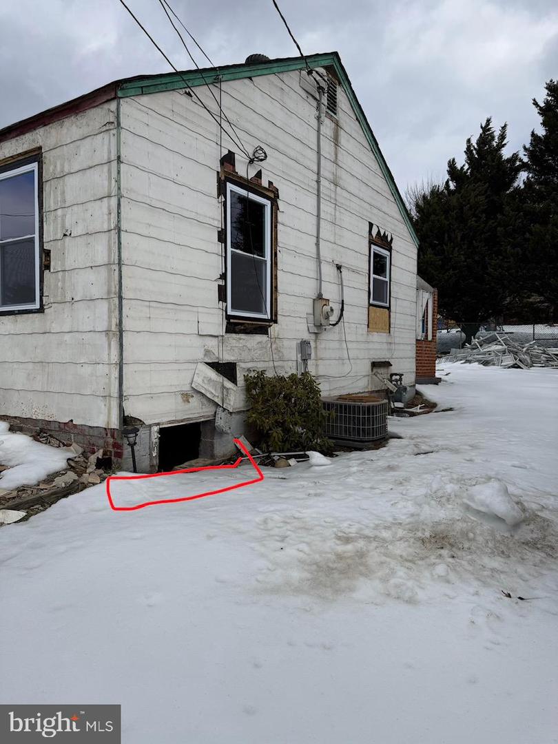 1737 N CULPEPER ST, ARLINGTON, Virginia 22207, 2 Bedrooms Bedrooms, 3 Rooms Rooms,1 BathroomBathrooms,Residential,For sale,1737 N CULPEPER ST,VAAR2068824 MLS # VAAR2068824