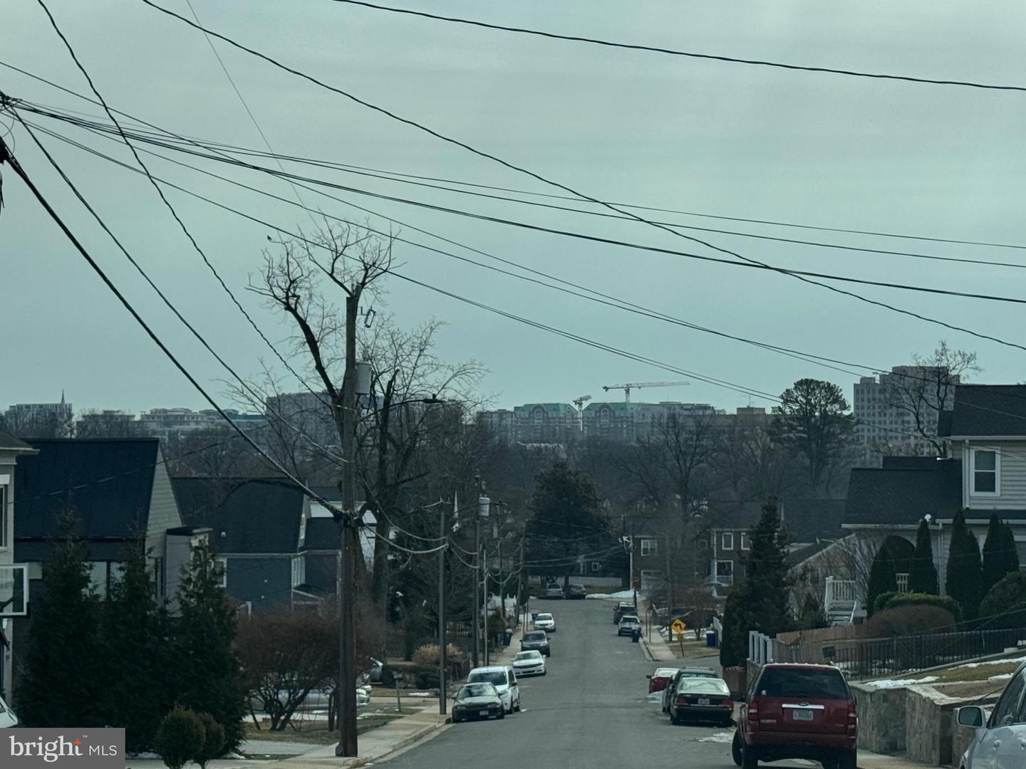 1737 N CULPEPER ST, ARLINGTON, Virginia 22207, 2 Bedrooms Bedrooms, 3 Rooms Rooms,1 BathroomBathrooms,Residential,For sale,1737 N CULPEPER ST,VAAR2068824 MLS # VAAR2068824