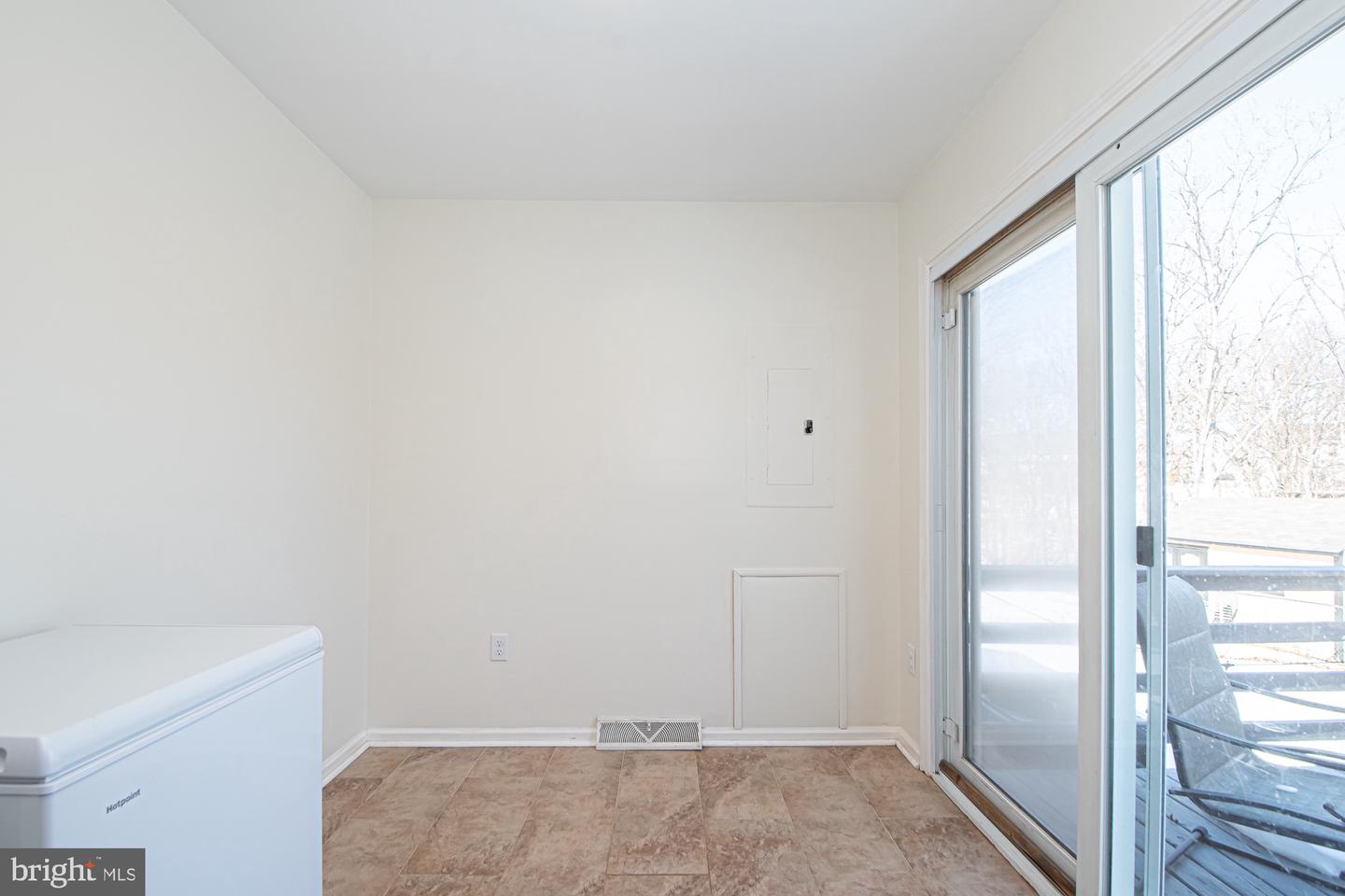 213 WOODROW RD, WINCHESTER, Virginia 22602, 3 Bedrooms Bedrooms, ,2 BathroomsBathrooms,Residential,For sale,213 WOODROW RD,VAFV2039552 MLS # VAFV2039552