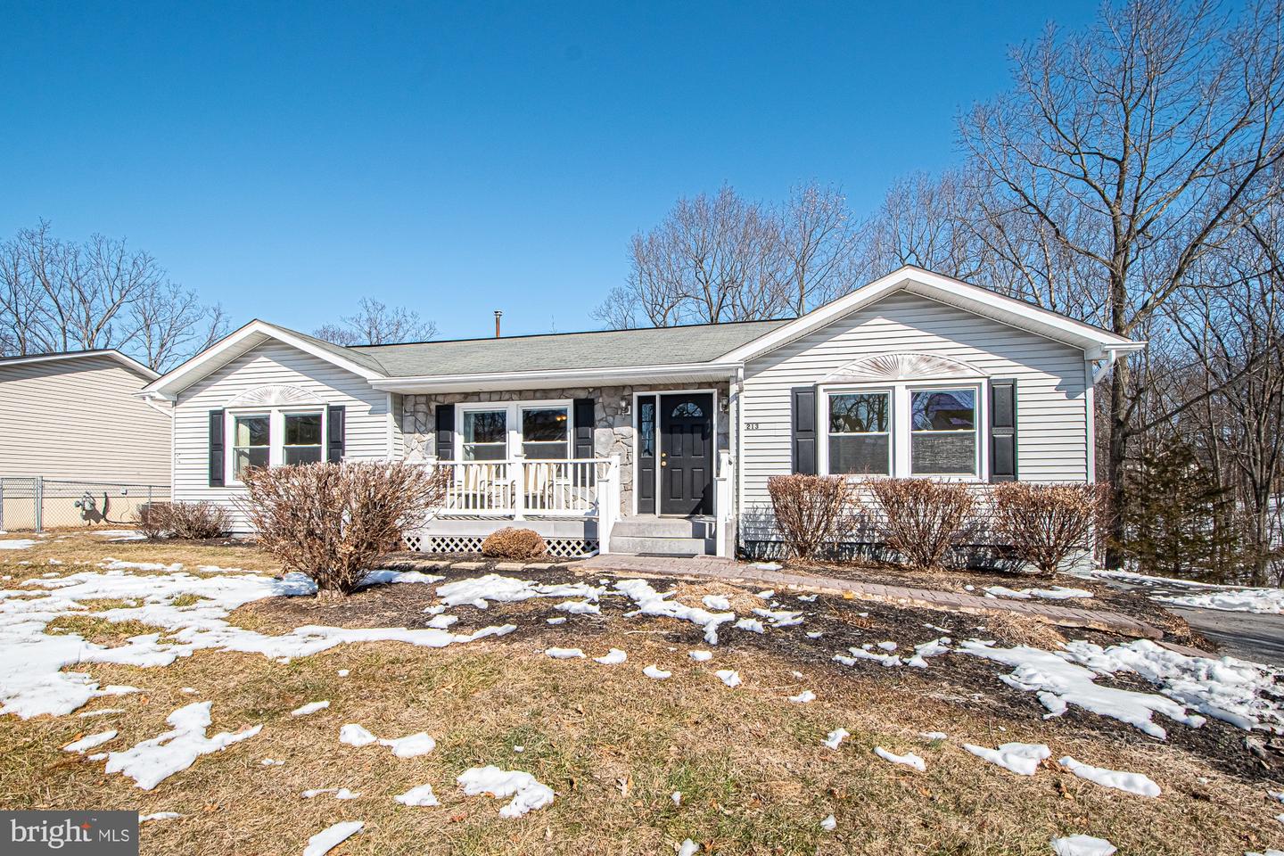 213 WOODROW RD, WINCHESTER, Virginia 22602, 3 Bedrooms Bedrooms, ,2 BathroomsBathrooms,Residential,For sale,213 WOODROW RD,VAFV2039552 MLS # VAFV2039552