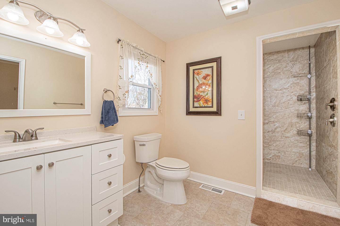 213 WOODROW RD, WINCHESTER, Virginia 22602, 3 Bedrooms Bedrooms, ,2 BathroomsBathrooms,Residential,For sale,213 WOODROW RD,VAFV2039552 MLS # VAFV2039552