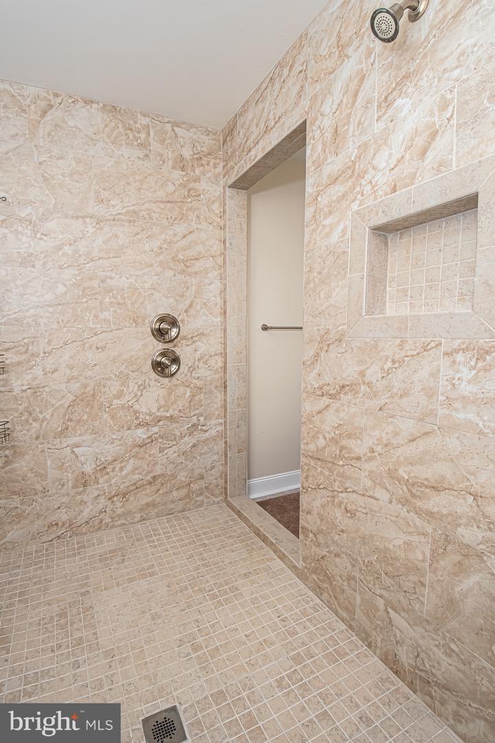 213 WOODROW RD, WINCHESTER, Virginia 22602, 3 Bedrooms Bedrooms, ,2 BathroomsBathrooms,Residential,For sale,213 WOODROW RD,VAFV2039552 MLS # VAFV2039552