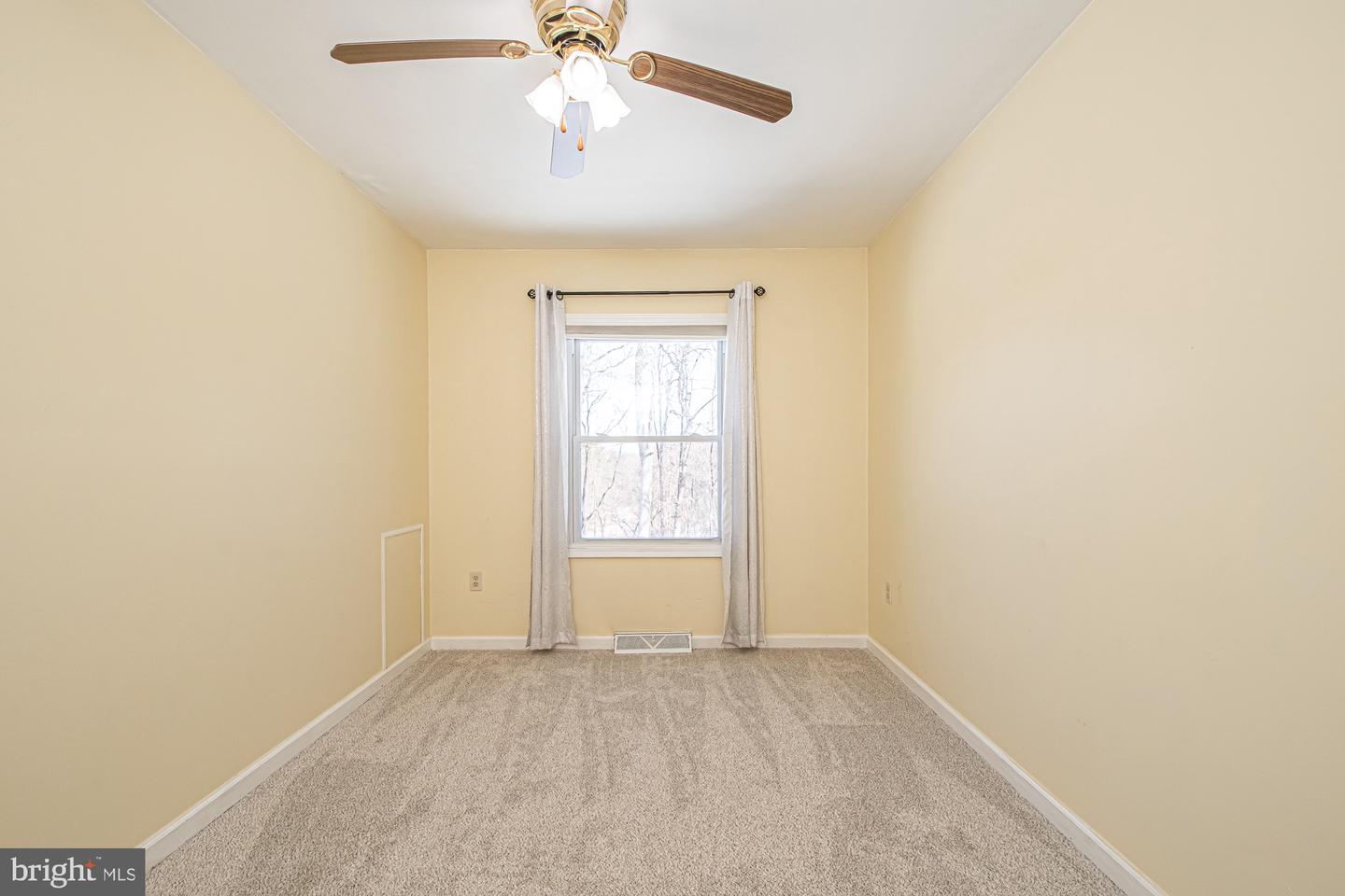 213 WOODROW RD, WINCHESTER, Virginia 22602, 3 Bedrooms Bedrooms, ,2 BathroomsBathrooms,Residential,For sale,213 WOODROW RD,VAFV2039552 MLS # VAFV2039552