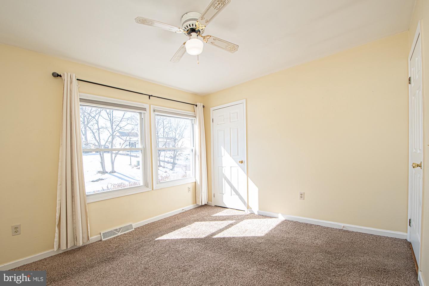 213 WOODROW RD, WINCHESTER, Virginia 22602, 3 Bedrooms Bedrooms, ,2 BathroomsBathrooms,Residential,For sale,213 WOODROW RD,VAFV2039552 MLS # VAFV2039552