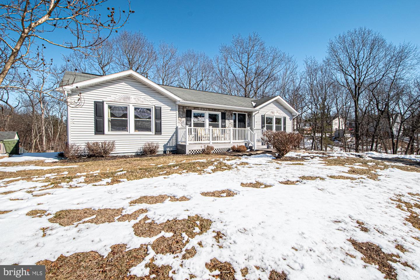 213 WOODROW RD, WINCHESTER, Virginia 22602, 3 Bedrooms Bedrooms, ,2 BathroomsBathrooms,Residential,For sale,213 WOODROW RD,VAFV2039552 MLS # VAFV2039552