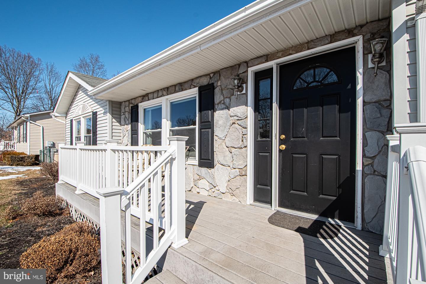 213 WOODROW RD, WINCHESTER, Virginia 22602, 3 Bedrooms Bedrooms, ,2 BathroomsBathrooms,Residential,For sale,213 WOODROW RD,VAFV2039552 MLS # VAFV2039552