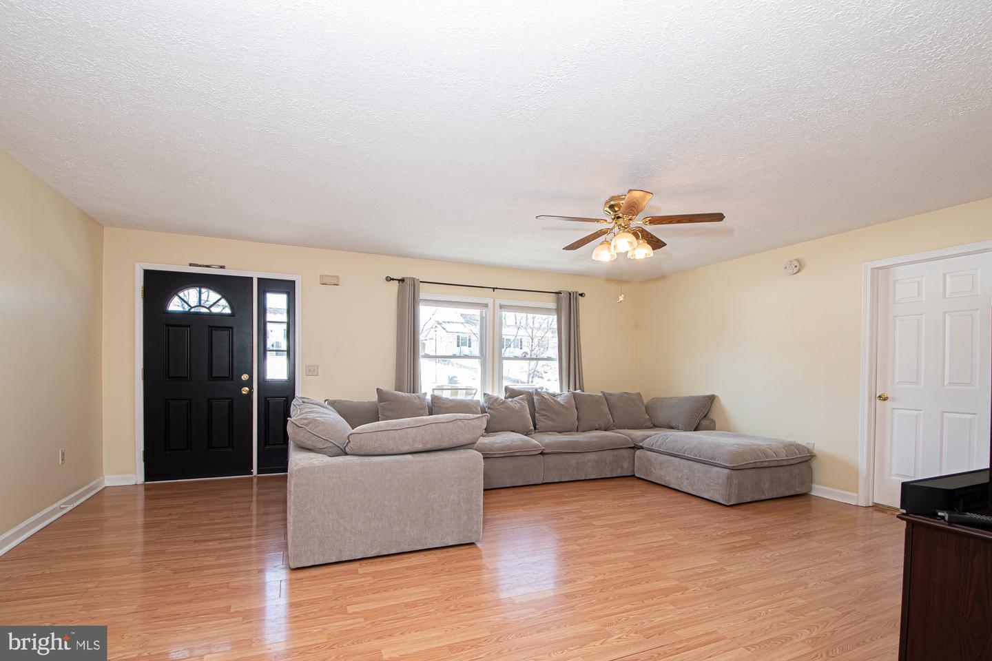 213 WOODROW RD, WINCHESTER, Virginia 22602, 3 Bedrooms Bedrooms, ,2 BathroomsBathrooms,Residential,For sale,213 WOODROW RD,VAFV2039552 MLS # VAFV2039552