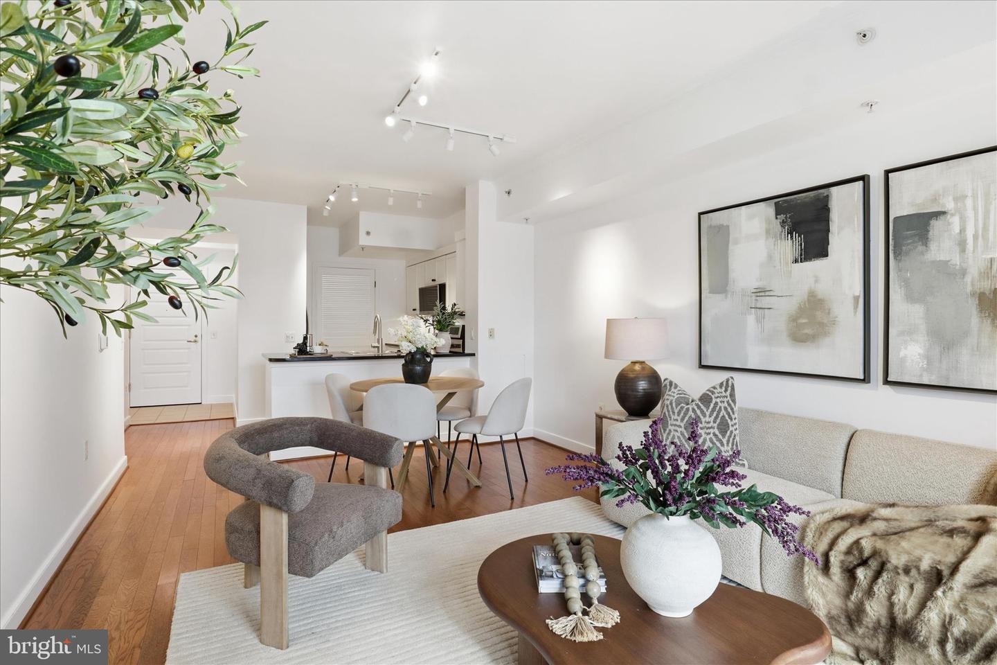 631 D ST NW #1227, WASHINGTON, District Of Columbia 20004, 1 Bedroom Bedrooms, ,1 BathroomBathrooms,Residential,For sale,631 D ST NW #1227,DCDC2245826 MLS # DCDC2245826