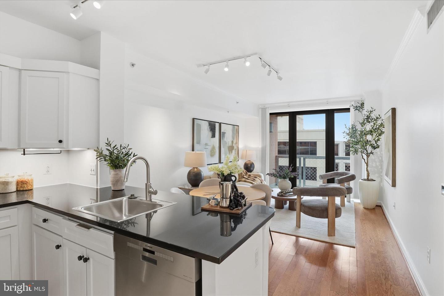 631 D ST NW #1227, WASHINGTON, District Of Columbia 20004, 1 Bedroom Bedrooms, ,1 BathroomBathrooms,Residential,For sale,631 D ST NW #1227,DCDC2245826 MLS # DCDC2245826