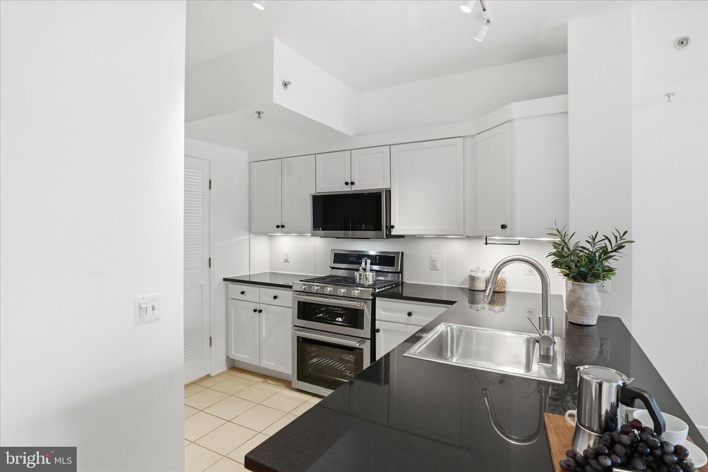 631 D ST NW #1227, WASHINGTON, District Of Columbia 20004, 1 Bedroom Bedrooms, ,1 BathroomBathrooms,Residential,For sale,631 D ST NW #1227,DCDC2245826 MLS # DCDC2245826