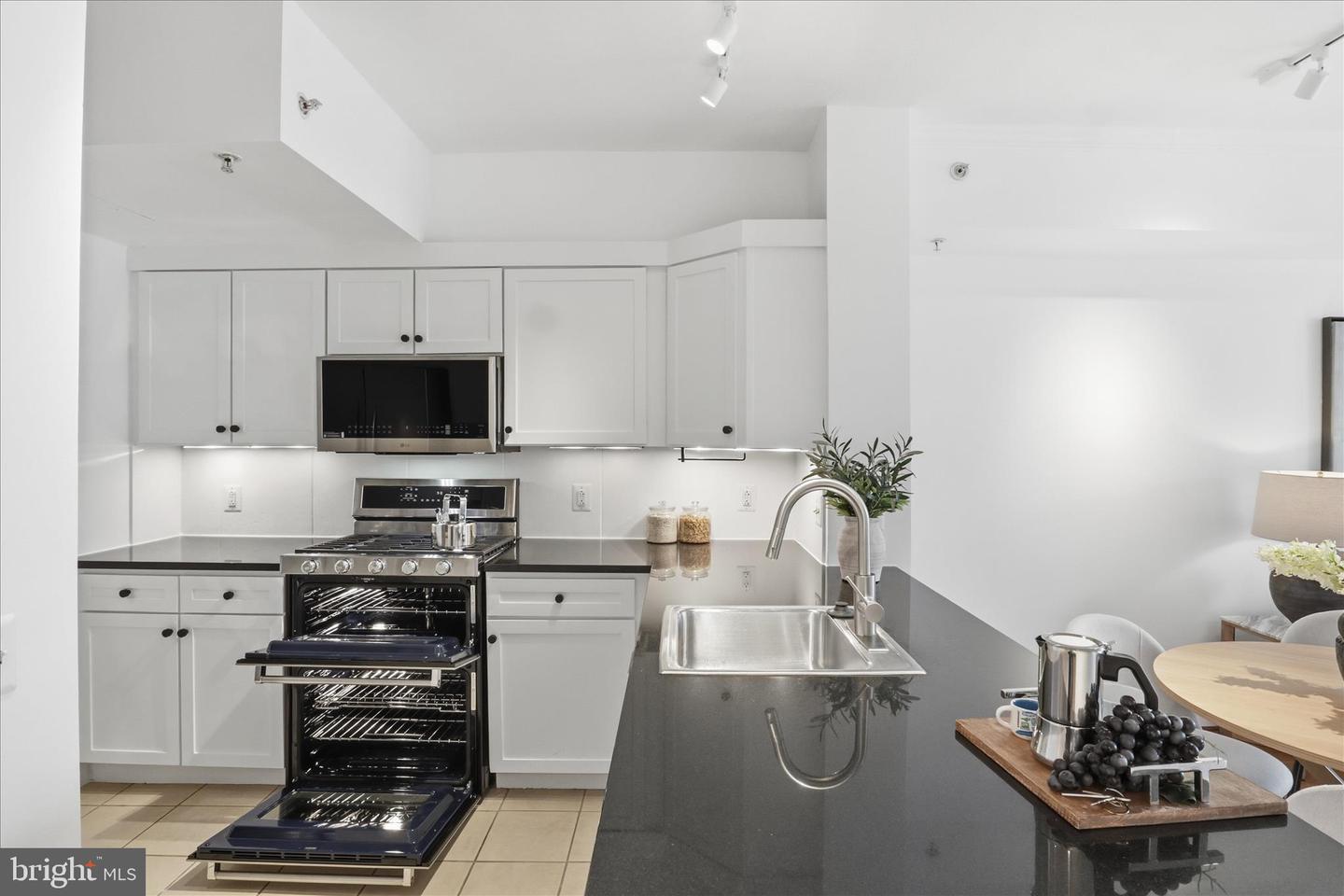 631 D ST NW #1227, WASHINGTON, District Of Columbia 20004, 1 Bedroom Bedrooms, ,1 BathroomBathrooms,Residential,For sale,631 D ST NW #1227,DCDC2245826 MLS # DCDC2245826