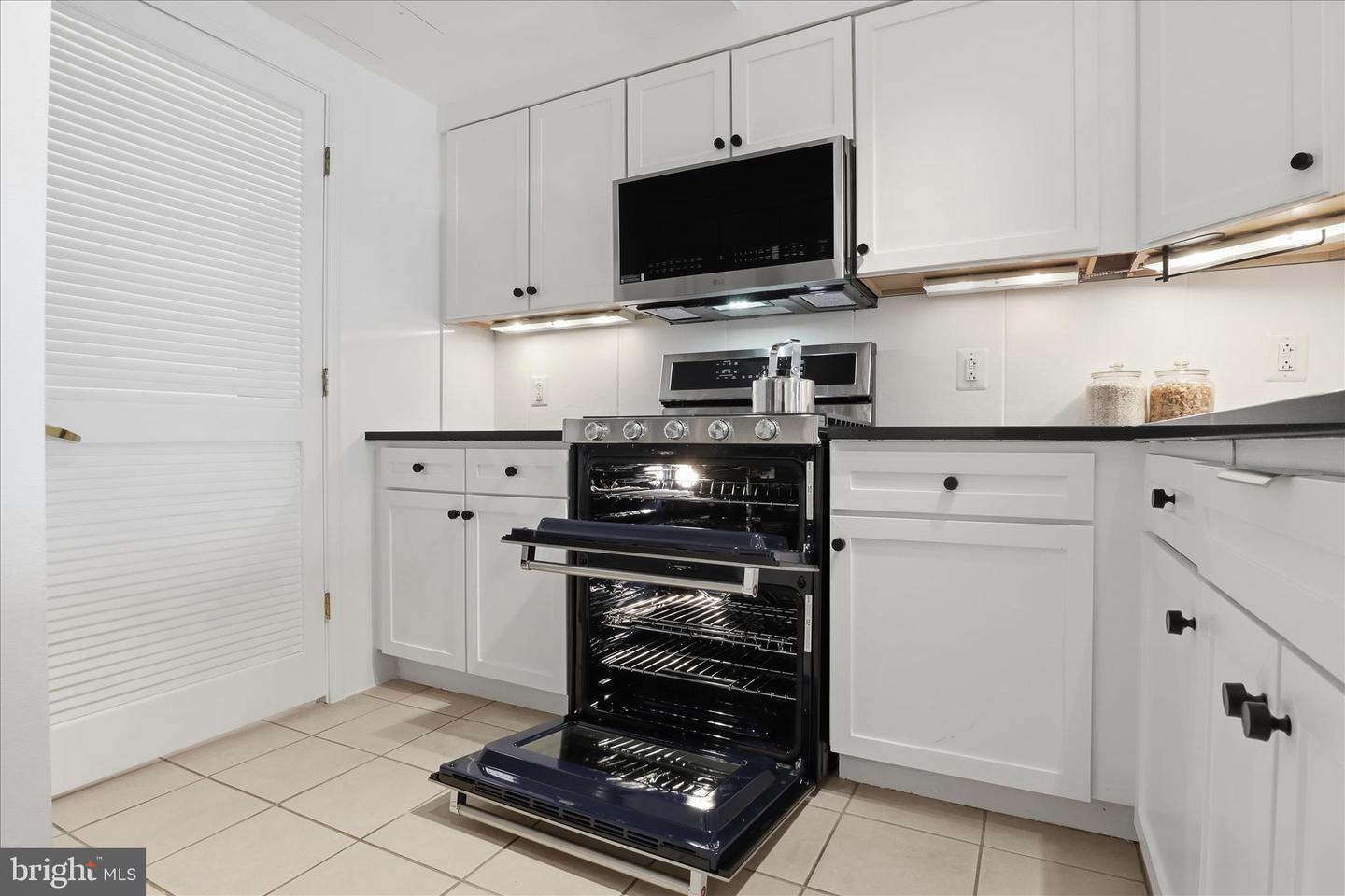 631 D ST NW #1227, WASHINGTON, District Of Columbia 20004, 1 Bedroom Bedrooms, ,1 BathroomBathrooms,Residential,For sale,631 D ST NW #1227,DCDC2245826 MLS # DCDC2245826