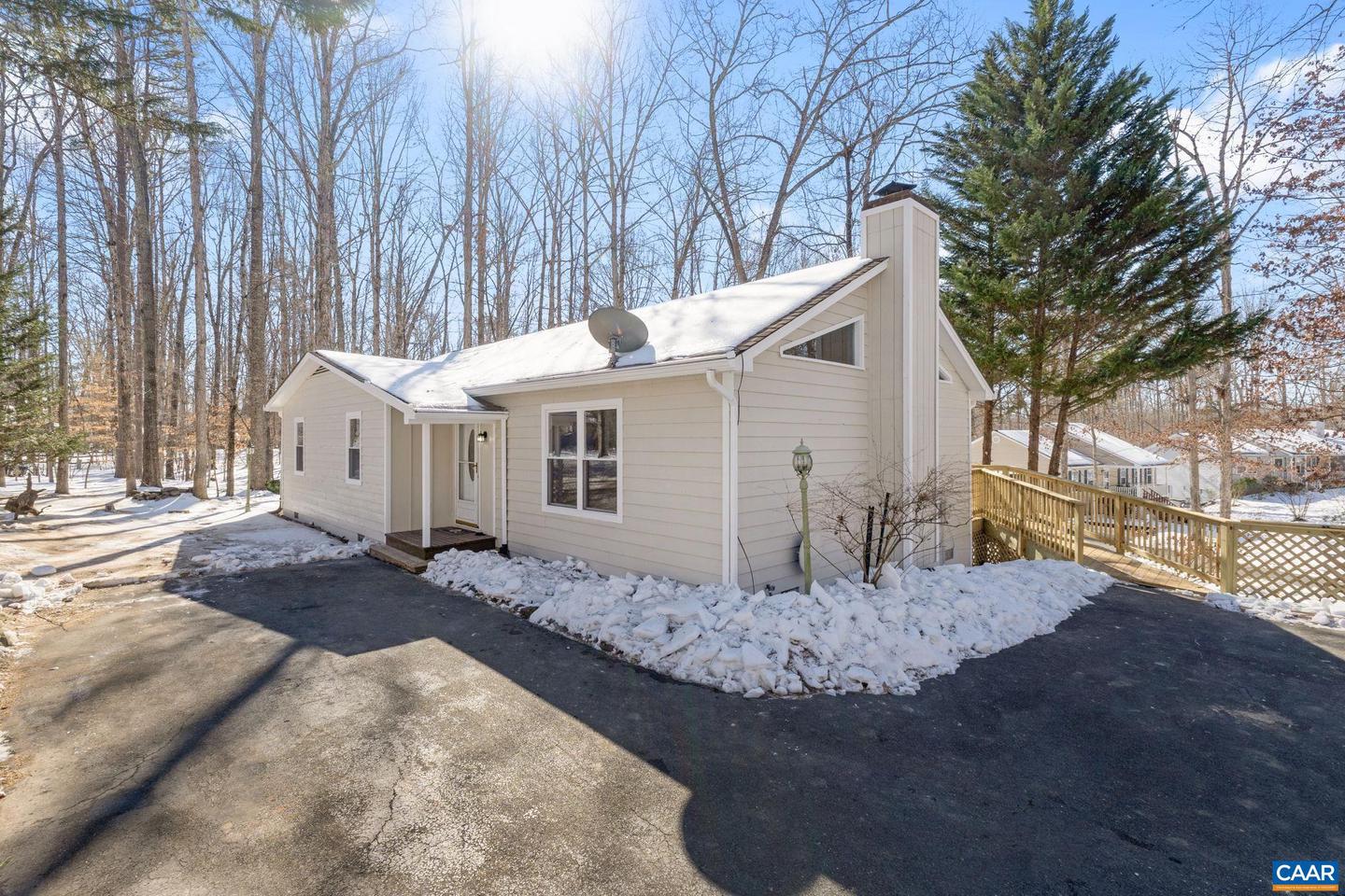 820 JEFFERSON DR, PALMYRA, Virginia 22963, 3 Bedrooms Bedrooms, ,2 BathroomsBathrooms,Residential,For sale,820 JEFFERSON DR,673242 MLS # 673242