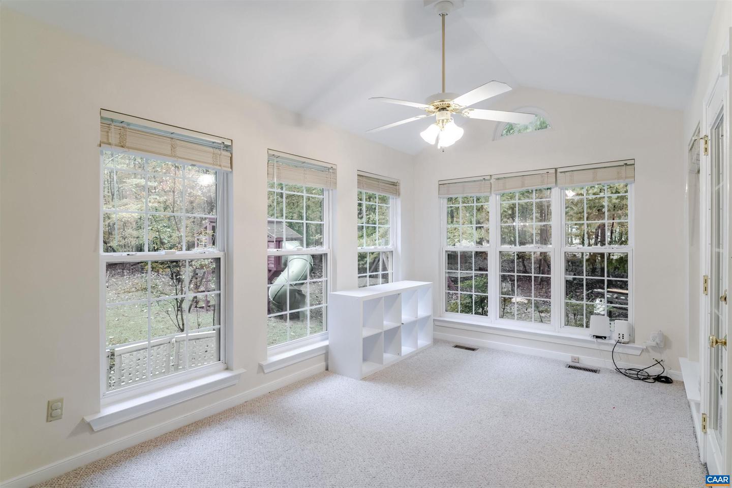 240 OAKMONT DR, GORDONSVILLE, Virginia 22942, 4 Bedrooms Bedrooms, ,2 BathroomsBathrooms,Residential,For sale,240 OAKMONT DR,673244 MLS # 673244