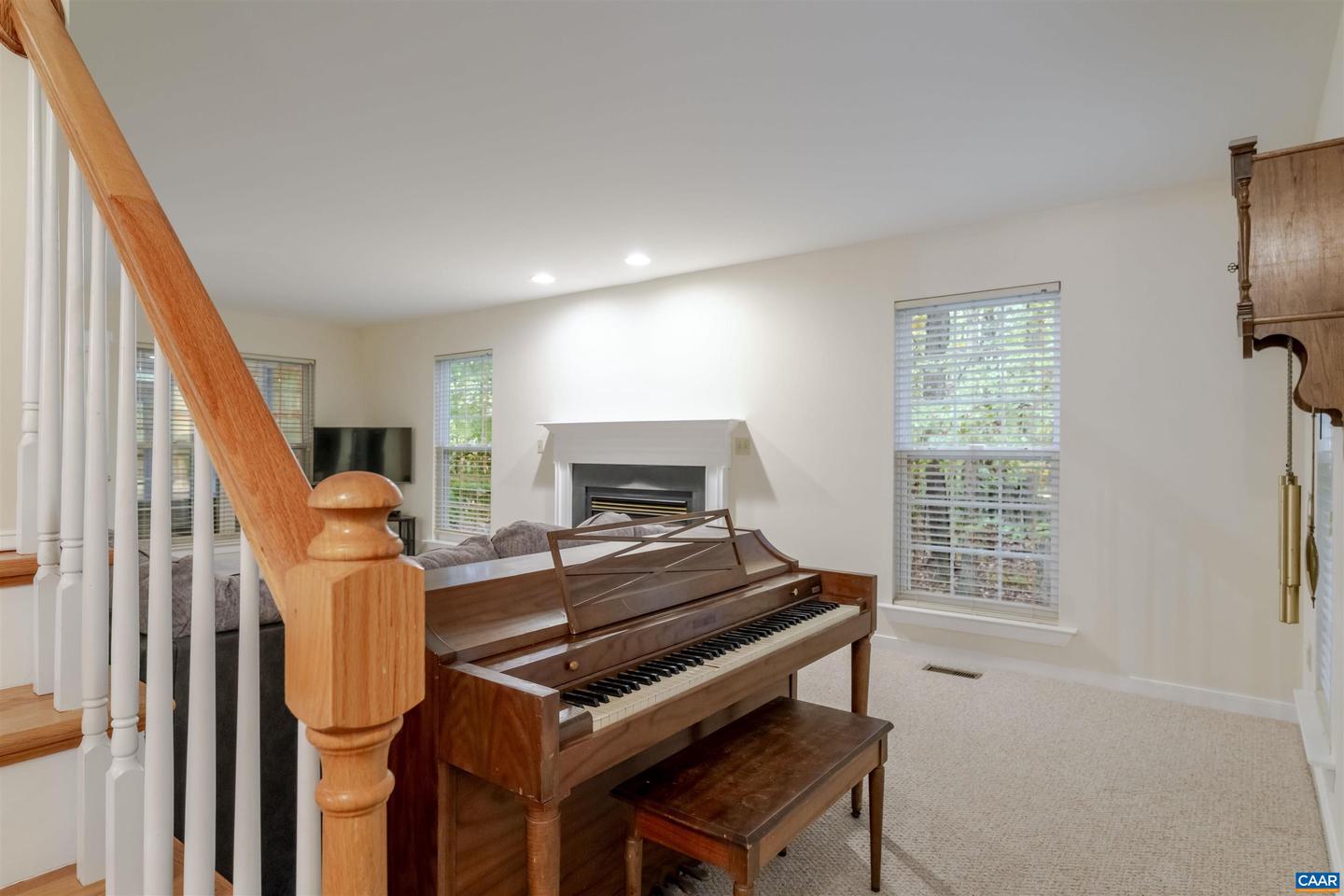 240 OAKMONT DR, GORDONSVILLE, Virginia 22942, 4 Bedrooms Bedrooms, ,2 BathroomsBathrooms,Residential,For sale,240 OAKMONT DR,673244 MLS # 673244