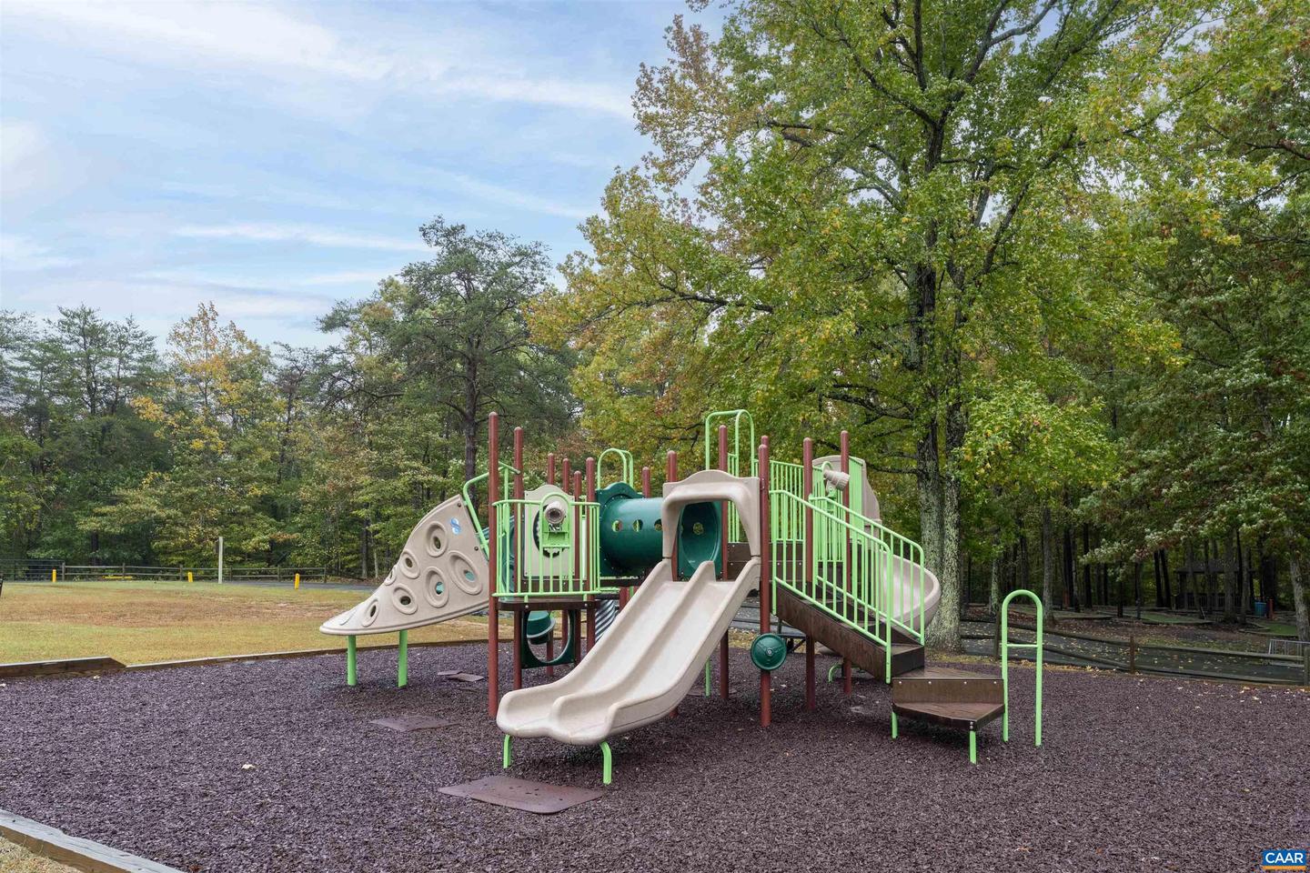 240 OAKMONT DR, GORDONSVILLE, Virginia 22942, 4 Bedrooms Bedrooms, ,2 BathroomsBathrooms,Residential,For sale,240 OAKMONT DR,673244 MLS # 673244