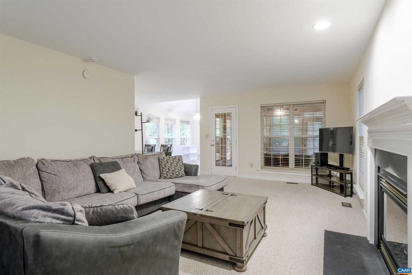 240 OAKMONT DR, GORDONSVILLE, Virginia 22942, 4 Bedrooms Bedrooms, ,2 BathroomsBathrooms,Residential,For sale,240 OAKMONT DR,673244 MLS # 673244